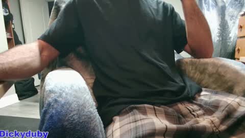 Snapshot of bigdickyduby chatting on October 18, 1:21 am George Forest Dickyduby on all Socials online show from October 18, 1:21 am