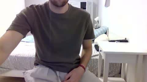 biggbaguette1 online show from October 2, 1:48 pm