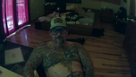 biggdaddy4206913 online show from April 20, 7:05 pm