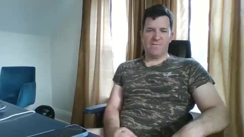 BiggestBallsOnChatr online show from November 17, 5:05 pm