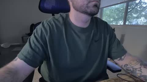 Snapshot of biggie556 chatting on November 1, 12:09 pm biggie556 online show from November 1, 12:09 pm