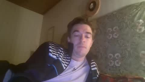 Snapshot of bighorn1990 chatting on October 19, 11:08 pm bighorn1990 online show from October 19, 11:08 pm