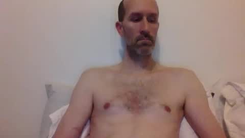 Snapshot of bighugemouthful chatting on December 21, 3:14 am Chaz online show from December 21, 3:14 am