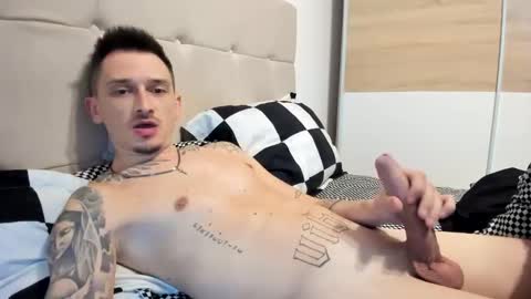 bigjustinnn online show from November 4, 9:27 pm