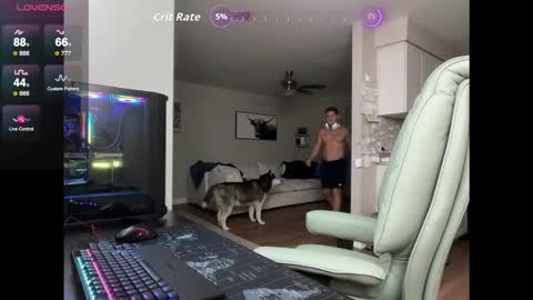 Snapshot of bigmcr1 chatting on October 15, 3:36 am Nick Barker online show from October 15, 3:36 am