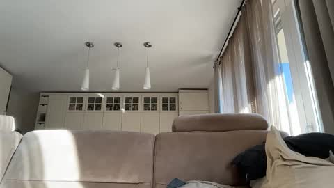 bigragazz21 online show from November 19, 9:53 am