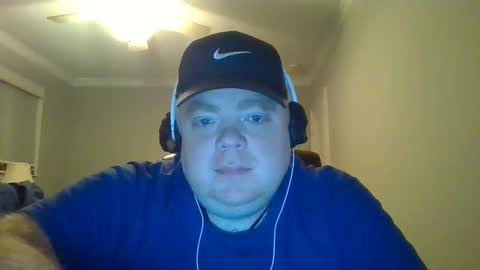 Snapshot of bigred_nyc chatting on February 24, 1:02 am Big Red online show from February 24, 1:02 am