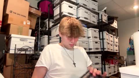 bigskinnyboyshh online show from October 3, 1:54 am