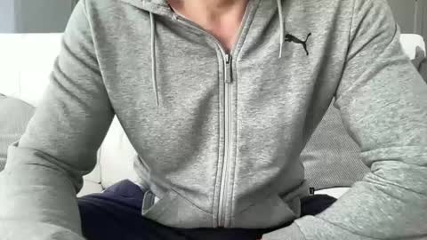 Snapshot of bigsong78 chatting on March 12, 7:35 am BigHardCock horny Balearic Islands online show from March 12, 7:35 am