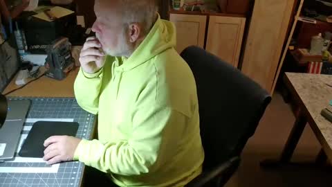 bigthump9999 online show from December 17, 2:55 pm