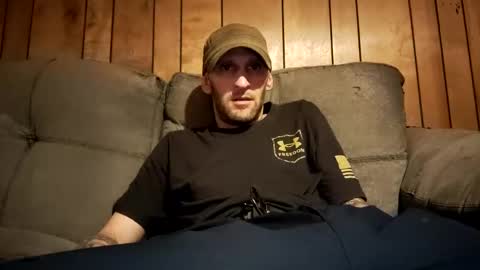 bigwytecock1979 online show from January 1, 5:01 am