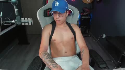 bigxboy96 online show from December 20, 2:52 am