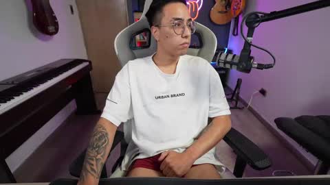 bigxboy96 online show from February 25, 3:20 am