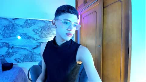 Sam online show from February 3, 11:59 am