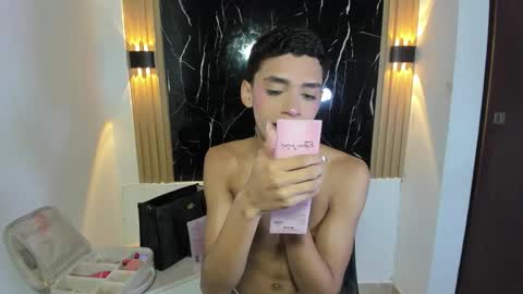 Sam online show from November 5, 11:45 am