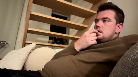 bingeling123 online show from October 11, 10:58 pm