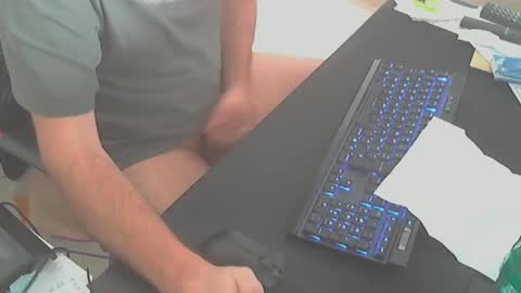 Snapshot of biparislove chatting on October 30, 10:49 am BigDick online show from October 30, 10:49 am