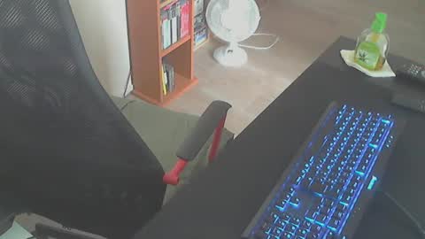 Snapshot of biparislove chatting on March 9, 10:19 am BigDick online show from March 9, 10:19 am