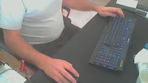 Snapshot of biparislove chatting on October 15, 9:50 am BigDick online show from October 15, 9:50 am