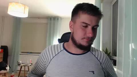 bjguyhugecock online show from June 10, 10:10 pm
