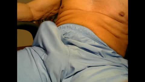 bkzman8 online show from March 31, 8:32 pm