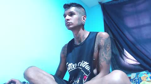 Snapshot of black_firex chatting on October 30, 7:04 pm black_firex online show from October 30, 7:04 pm