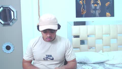 black_king_241 online show from March 10, 2:50 am