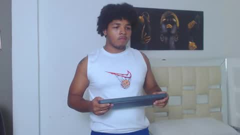 black_king_241 online show from February 27, 3:47 am