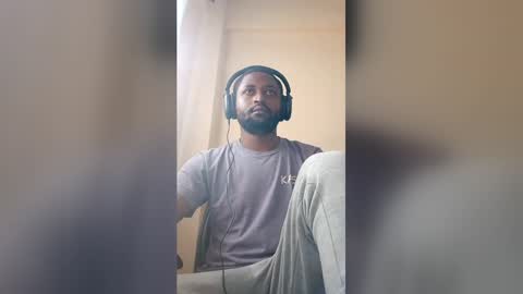 blakchiise online show from May 25, 6:30 am