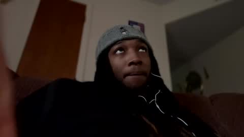 Snapshot of blaxkasta chatting on February 24, 10:36 pm Black Clover online show from February 24, 10:36 pm