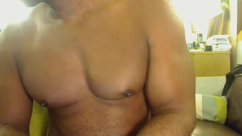 Snapshot of blkbiguncut10462 chatting on January 28, 2:32 am blkbiguncut10462 online show from January 28, 2:32 am