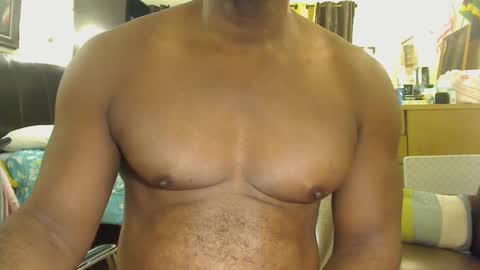 Snapshot of blkbiguncut10462 chatting on December 8, 2:39 am blkbiguncut10462 online show from December 8, 2:39 am