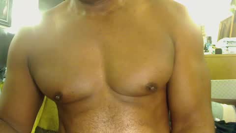 Snapshot of blkbiguncut10462 chatting on February 12, 5:37 am blkbiguncut10462 online show from February 12, 5:37 am