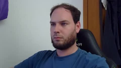 Snapshot of bluec2c chatting on September 29, 7:32 pm Blue online show from September 29, 7:32 pm