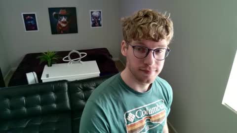 blueeyedtallguy online show from March 17, 9:28 pm