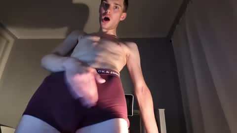 bluegaze6227724 online show from December 1, 10:18 am