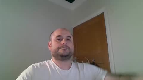 Snapshot of bobabator chatting on February 1, 5:47 pm bobabator online show from February 1, 5:47 pm