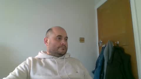 Snapshot of bobabator chatting on January 6, 12:35 pm bobabator online show from January 6, 12:35 pm