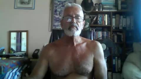 Bobbgud online show from May 24, 1:50 pm
