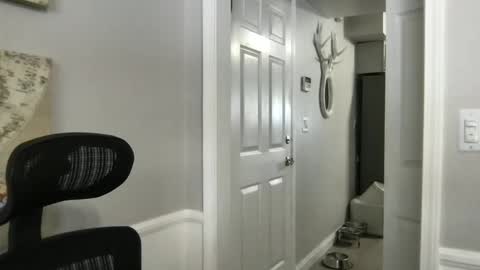 bobbylightfoot3 online show from January 25, 9:57 pm