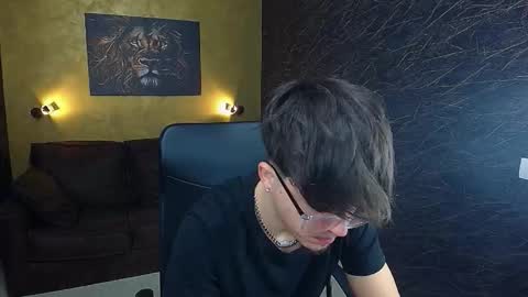 BodhiHayes online show from February 26, 6:04 am