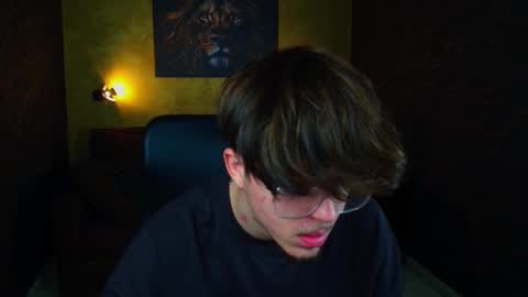 BodhiHayes online show from March 27, 6:39 am