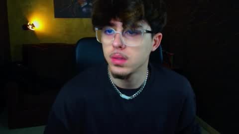 BodhiHayes online show from March 30, 5:19 am