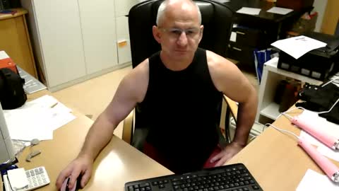 bodymen1 online show from September 26, 7:39 am