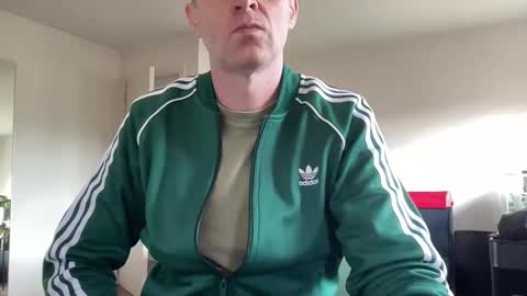 Snapshot of boegieboy76 chatting on December 6, 12:38 pm ask me online show from December 6, 12:38 pm