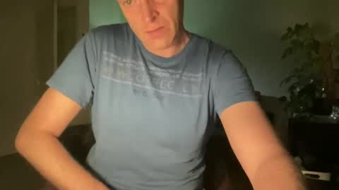 Snapshot of boegieboy76 chatting on December 22, 7:10 pm ask me online show from December 22, 7:10 pm