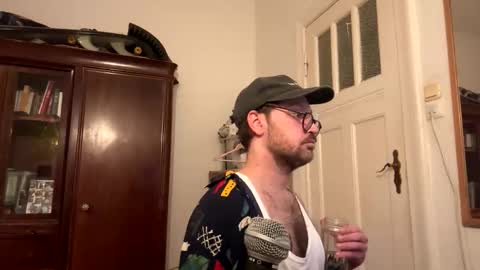 BoYYYOOO online show from April 15, 6:19 pm