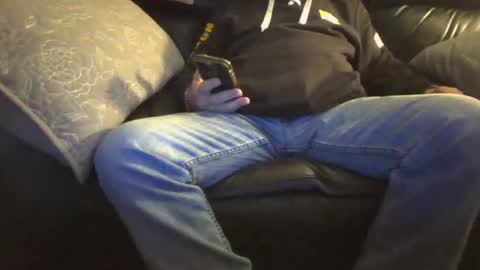 bostonguy1969 online show from December 19, 7:07 pm