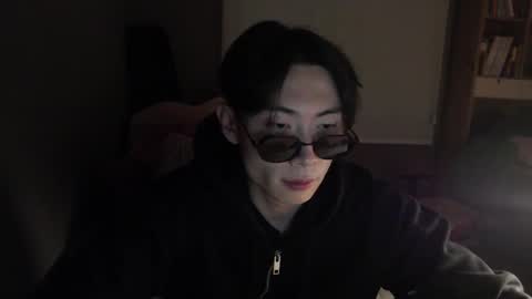 Snapshot of boxman556990 chatting on February 3, 2:02 pm boxman556990 online show from February 3, 2:02 pm