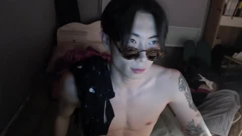 Snapshot of boxman556990 chatting on March 8, 3:22 pm boxman556990 online show from March 8, 3:22 pm